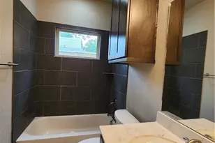 184 E Torrey St, New Braunfels, TX 78130 - Photo 21