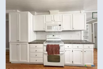 462 Flatrock Drive, Canyon Lake, TX 78133 - Photo 11