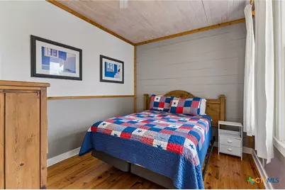 292 S Gilbert Avenue, New Braunfels, TX 78130 - Photo 25