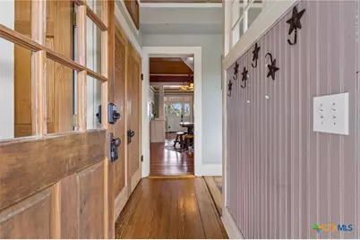 292 S Gilbert Avenue, New Braunfels, TX 78130 - Photo 29