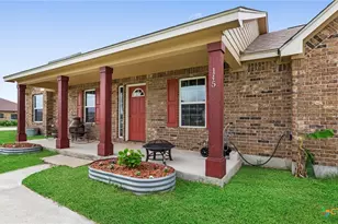 145 Gentle Breeze, Floresville, TX 78114 - Photo 3