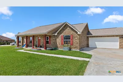 145 Gentle Breeze, Floresville, TX 78114 - Photo 15