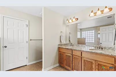 145 Gentle Breeze, Floresville, TX 78114 - Photo 7