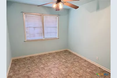 1902 Navidad Street, Victoria, TX 77901 - Photo 15