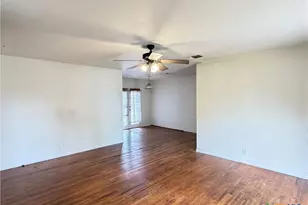 1902 Navidad St, Victoria, TX 77901 - Photo 9