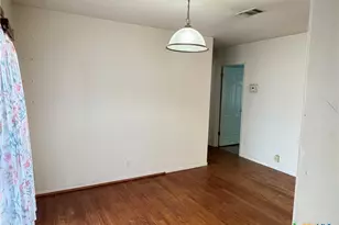 1902 Navidad St, Victoria, TX 77901 - Photo 11