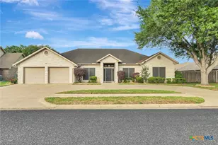 204 Crosswind Dr, Victoria, TX 77904 - Photo 1