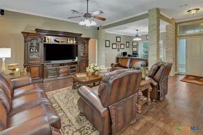 204 Crosswind Drive, Victoria, TX 77904 - Photo 7