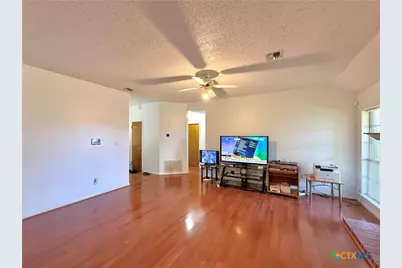 316 Cromwell Drive, Victoria, TX 77901 - Photo 5