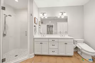 2 La Mesa Dr, New Braunfels, TX 78130 - Photo 11