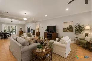 2 La Mesa Dr, New Braunfels, TX 78130 - Photo 7