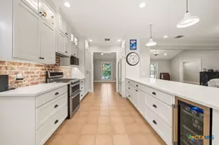 2 La Mesa Dr, New Braunfels, TX 78130 - Photo 13