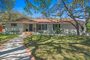 2 La Mesa Dr, New Braunfels, TX 78130 - Photo 1