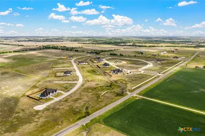 117 Iris Street, Lorena, TX 76655 - Photo 39