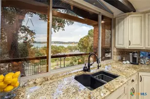 259 Oak Hideaway Dr, Canyon Lake, TX 78133 - Photo 15