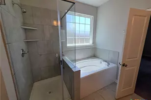 10001 Kensley Rose Dr, Killeen, TX 76542 - Photo 11