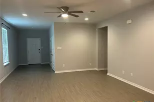 612 Barbary Coast Ln, Jarrell, TX 76537 - Photo 7