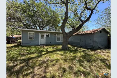 908 Pecan Street, Seguin, TX 78155 - Photo 11
