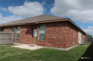 534 Creekside Cir, New Braunfels, TX 78130 - Photo 11