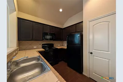 534 Creekside Circle, New Braunfels, TX 78130 - Photo 17