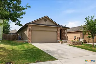 175 Lake Gln, San Marcos, TX 78666 - Photo 1