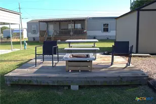 1005 W Houston Ave, Seadrift, TX 77983 - Photo 3