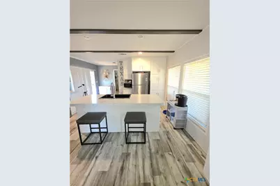 1005 W Houston Avenue, Seadrift, TX 77983 - Photo 5