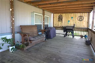 1005 W Houston Ave, Seadrift, TX 77983 - Photo 3