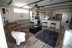 1005 W Houston Ave, Seadrift, TX 77983 - Photo 11