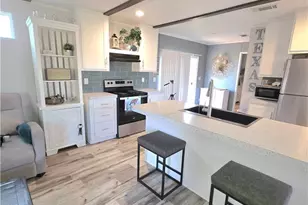 1005 W Houston Ave, Seadrift, TX 77983 - Photo 9