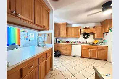 202 Bego Street, Goliad, TX 77963 - Photo 11