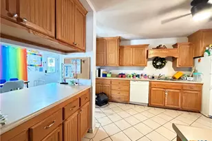 202 Bego St, Goliad, TX 77963 - Photo 11