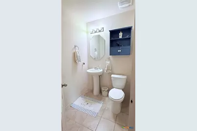 1660 W Nolte Farms Road, Seguin, TX 78155 - Photo 11