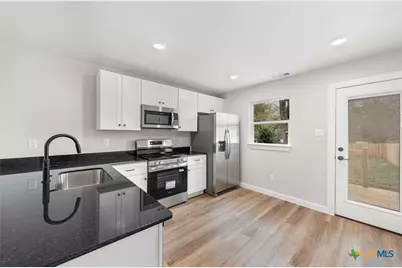 708 S 28th Street #B, Temple, TX 76504 - Photo 9