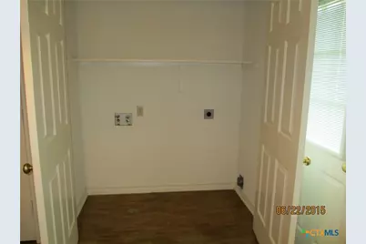 110 Jocelyn Circle, Victoria, TX 77901 - Photo 9