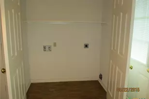 110 Jocelyn Cir, Victoria, TX 77901 - Photo 9