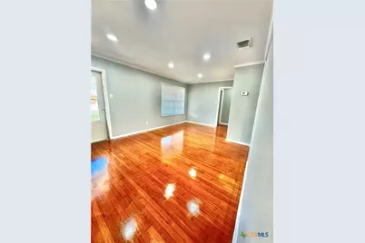 1503 Bexar Avenue, Victoria, TX 77901 - Photo 3