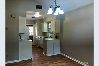 615 Burleson #4, San Marcos, TX 78666 - Photo 5