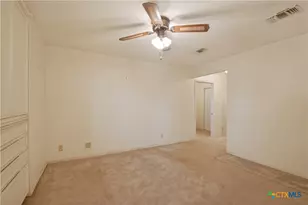 23409 Zac Lentz Pkwy, Victoria, TX 77905 - Photo 27