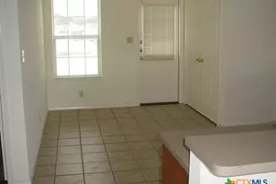 111 Monterrey Dr, Victoria, TX 77904 - Photo 5