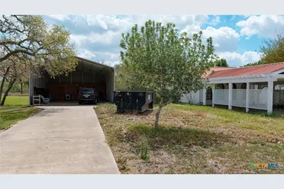 27 Schaefer Road, Victoria, TX 77905 - Photo 31