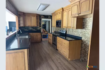 27 Schaefer Road, Victoria, TX 77905 - Photo 17