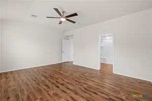 300 Rustic Tr, Cibolo, TX 78108 - Photo 15