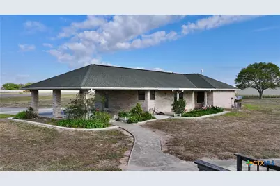 23409 Zac Lentz Parkway, Victoria, TX 77905 - Photo 5