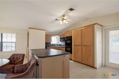 23409 Zac Lentz Parkway, Victoria, TX 77905 - Photo 19