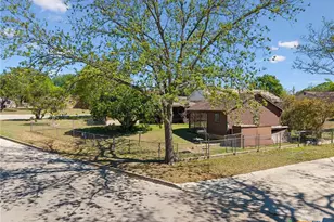 1208 Mooncrest, New Braunfels, TX 78130 - Photo 27