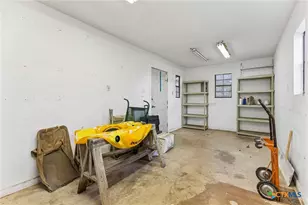 1208 Mooncrest, New Braunfels, TX 78130 - Photo 35