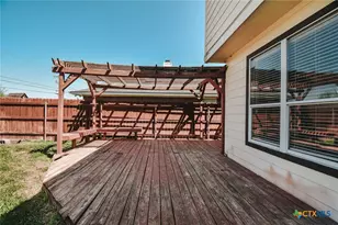 515 Bridle Ln, Victoria, TX 77904 - Photo 35