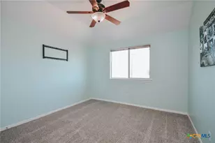 515 Bridle Ln, Victoria, TX 77904 - Photo 17