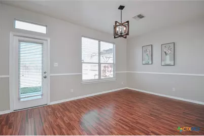 515 Bridle Lane, Victoria, TX 77904 - Photo 5